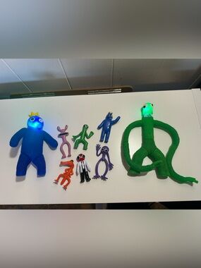 Rainbow Friends Figures Bundle